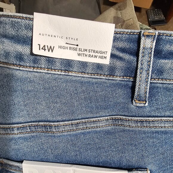 Bayeas Butt Lifting Distressed BYT5168 size 14W Petite - Picture 12 of 16